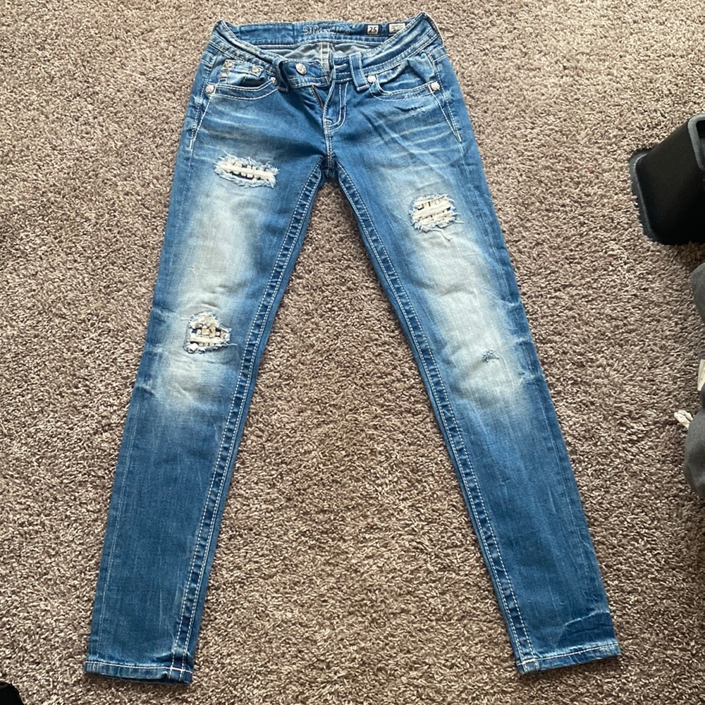 BRAND- Miss. Me SIZE- (US 2-4)25 COLOR- light blue (distressed)